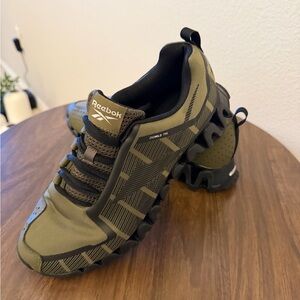 Reebok ZigTech Men’s Olive Green Athletic Shoes Size 10